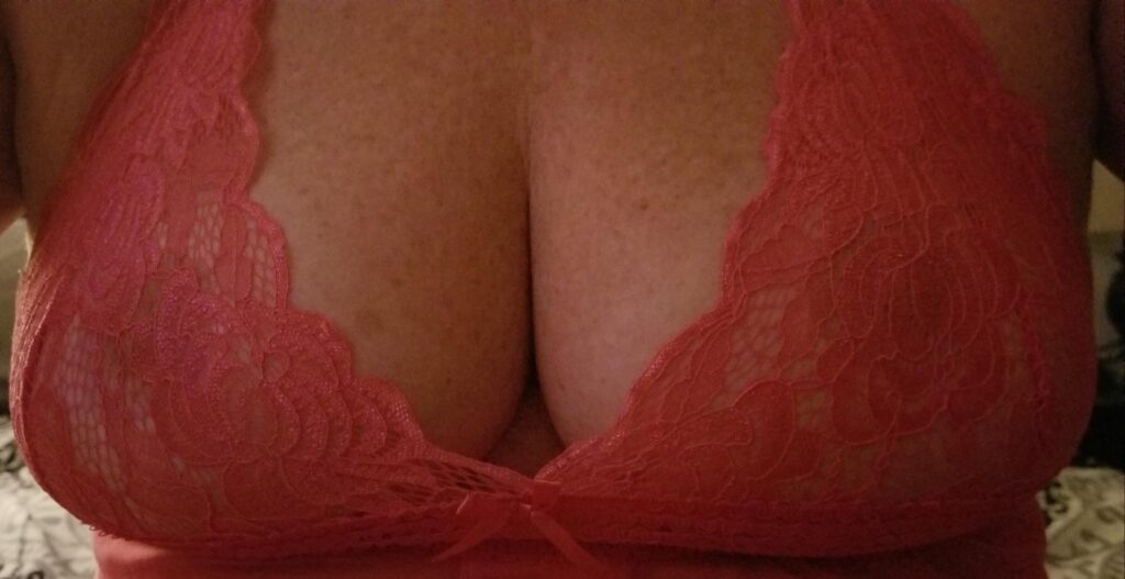 Norsk MILF søker yngre elsker